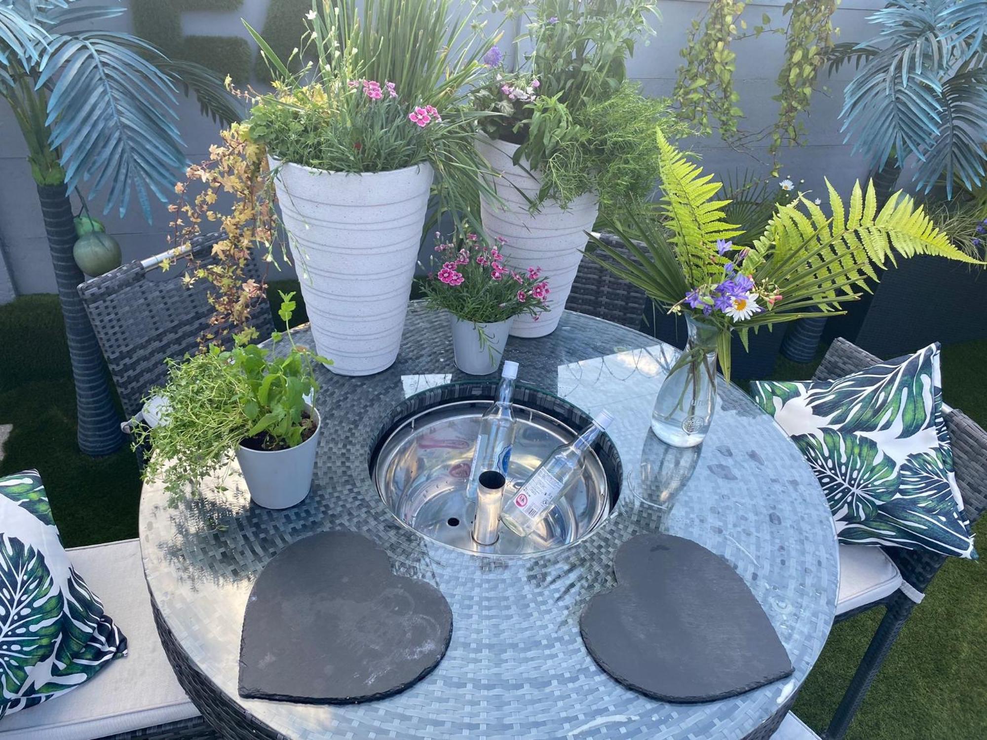 Mini Love Island Style Guest House Includes Personal Hot 24 Hour Swimming Pool, Outdoor Bathtub, Heated Dining Dome And Fire Pit, All This Is Secretly Located In The Busy Suburbs Of Nottingham Exteriér fotografie